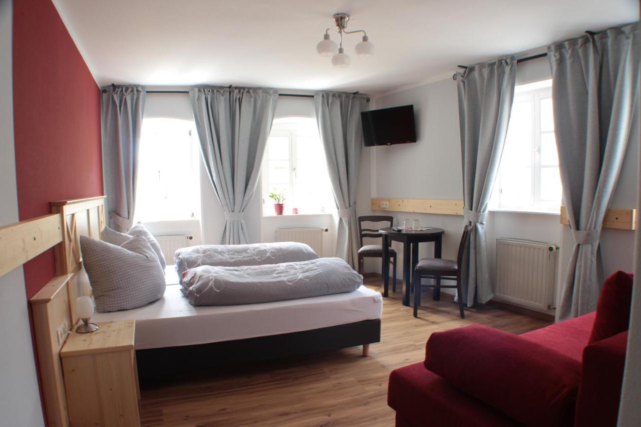 Zum Baren - Einfach Anders Hotel Mainbernheim Ngoại thất bức ảnh