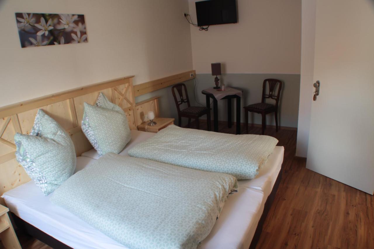 Zum Baren - Einfach Anders Hotel Mainbernheim Ngoại thất bức ảnh
